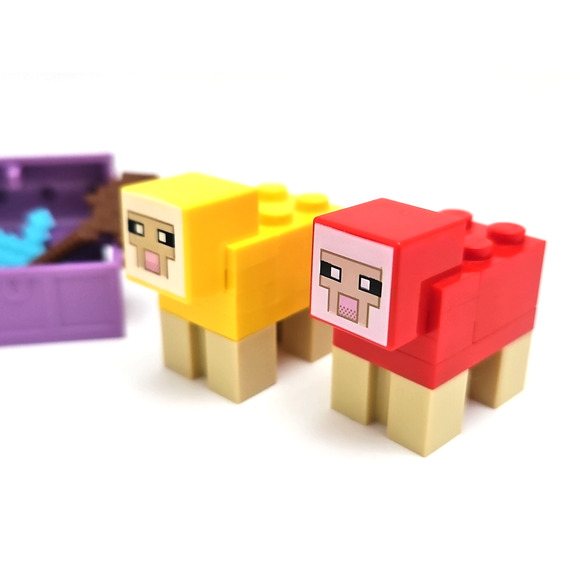 Lego Minecraft Minifigure Play Pack Bundle - 4 Figures w/ Accessories - Picture 2 of 5